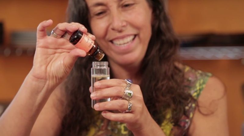 How to Use Orange Essential Oil