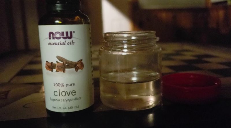 Clove Oil with Coconut Oil to eliminate pain & Inflammation